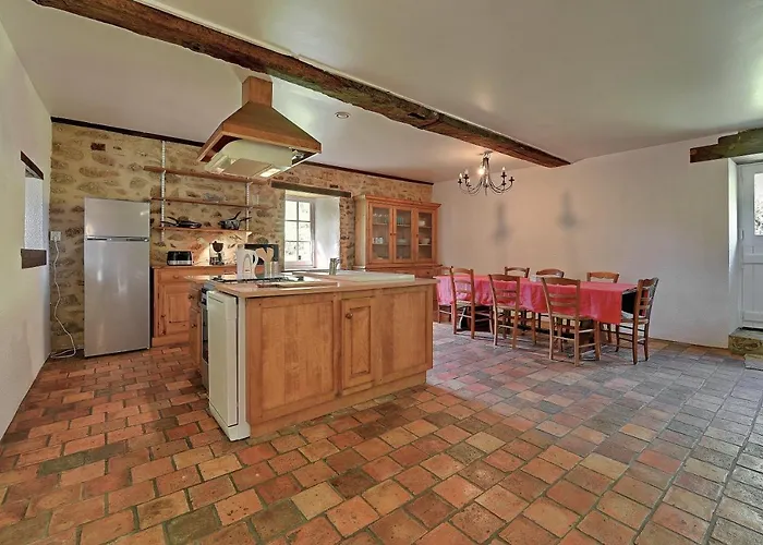 בית נופש Le Moulin Neuf *